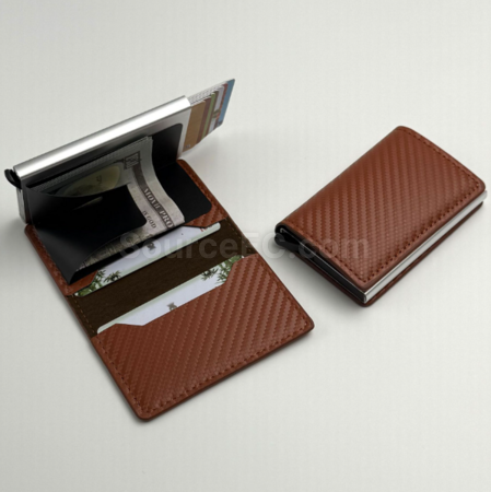 Automatically ejecting RFID card wallet