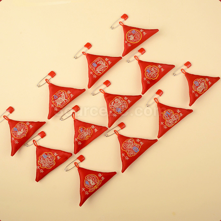 Customization Triangular Peace Sachet Corporate Gifts
