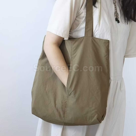 Solid color Japanese-style nylon crossbody bag